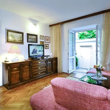 Holiday home Seaside House Baska Voda, Makarska - 16138 *